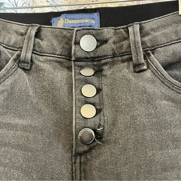 Democracy “Ab” Solution Black Button Front Jeans Size 6 - Picture 3 of 9